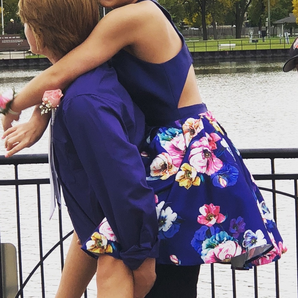 Home Coming Dress (built in bra and pockets!!)